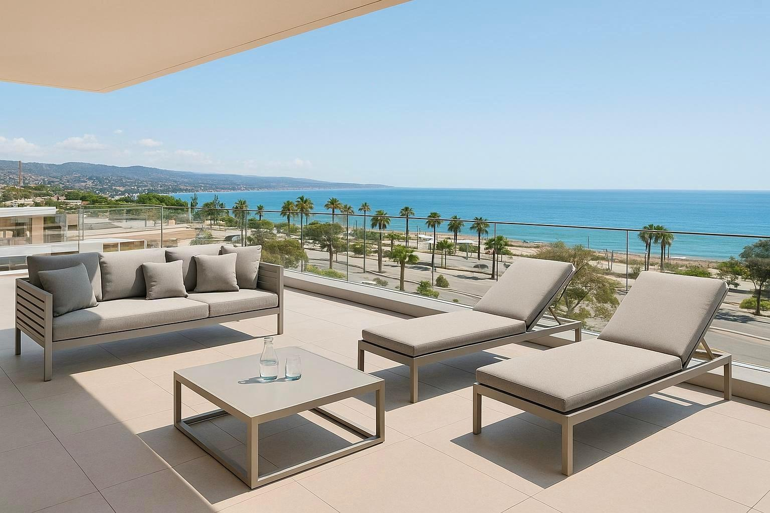 Terraza frente al mar